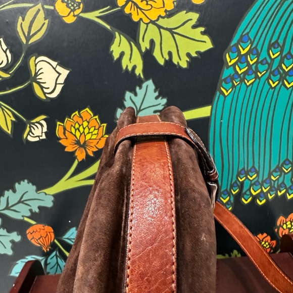 Vintage Bally International Suede Saddle Crossbody – Made in Italy Late 1970s - Picture 8 of 10